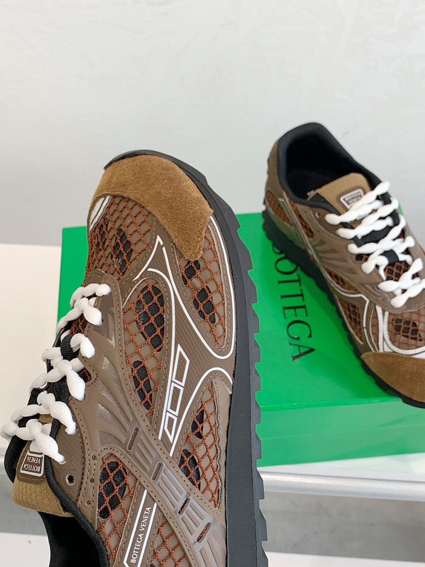 b0tte*a Ven*ta orbit sneaker