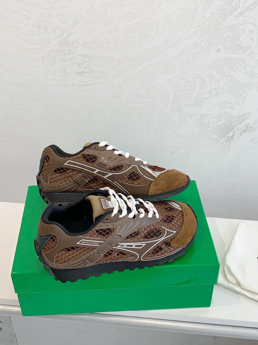b0tte*a Ven*ta orbit sneaker