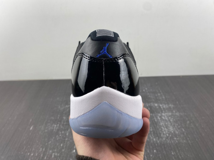 Air Jordan 11 Space Jam FV5104-004