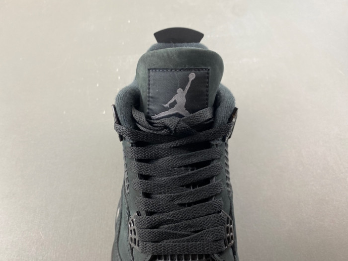 Air Jordan 4 “Black Cat” 2025 FV5029-010