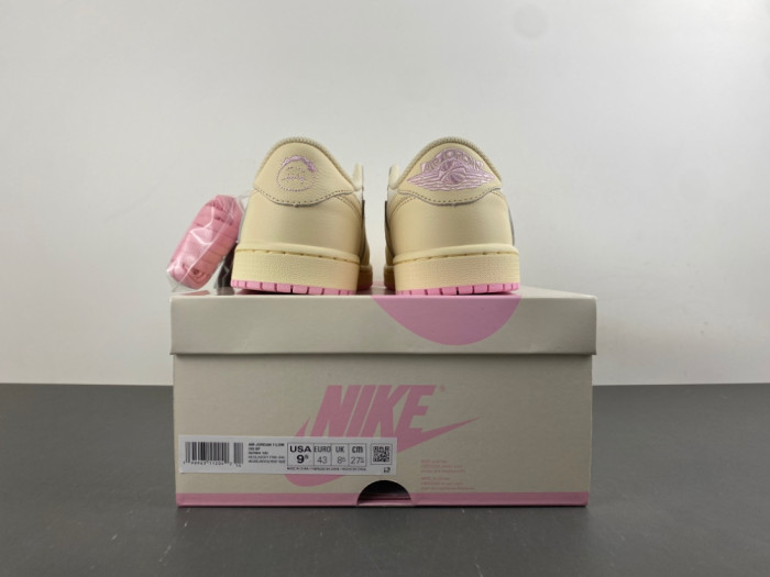 Travis Scott x Air Jordan 1 Low OG Shy Pink IQ7604-100