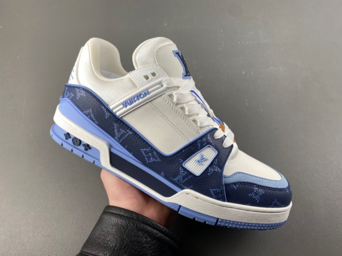 l0vis Vvtt0n lv trainer