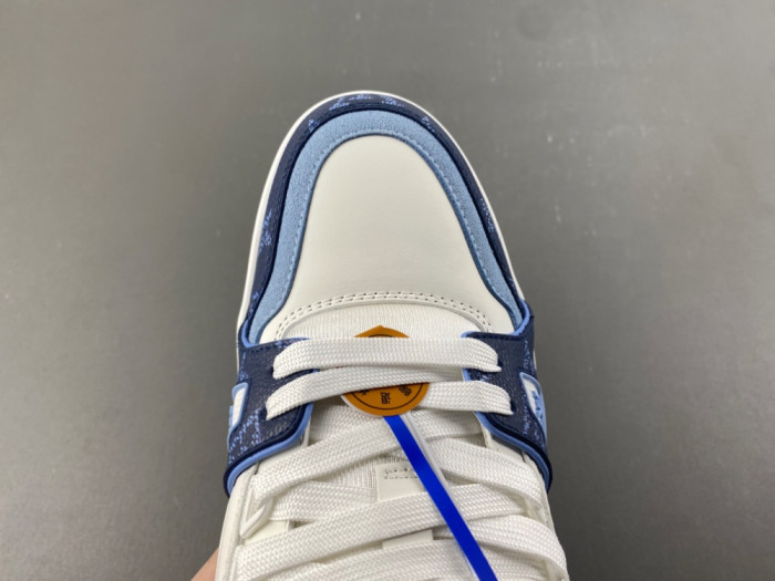 l0vis Vvtt0n lv trainer