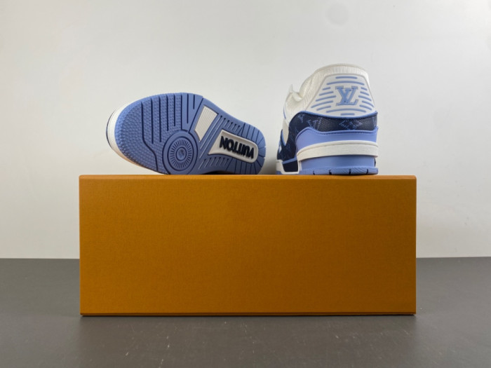 l0vis Vvtt0n lv trainer