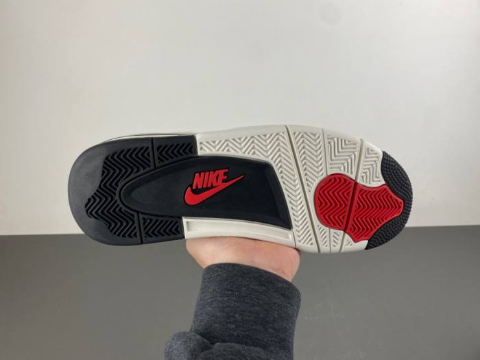 Air Jordan 4“Flight Club” IM4002-100