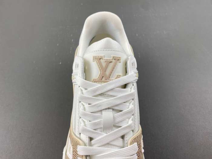 l0vis Vvtt0n lv trainer