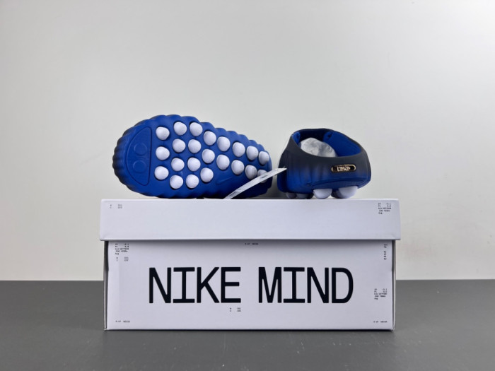 Nike Mind 001 