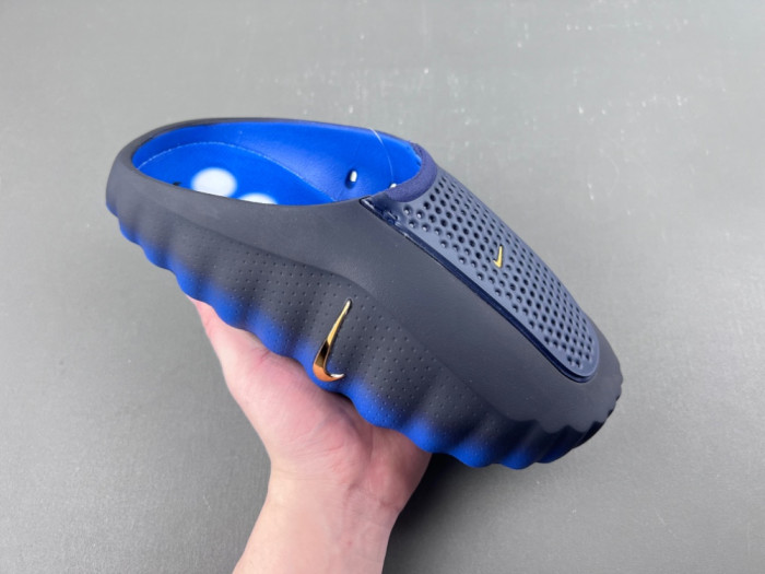 Nike Mind 001 