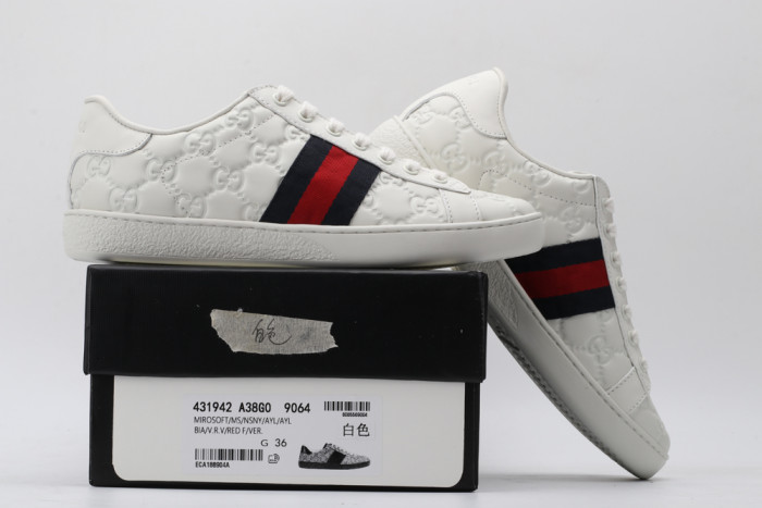 G*u*i low-top sneaker