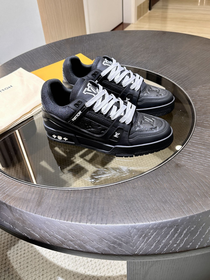 l**is V*t*n lv skate sneaker