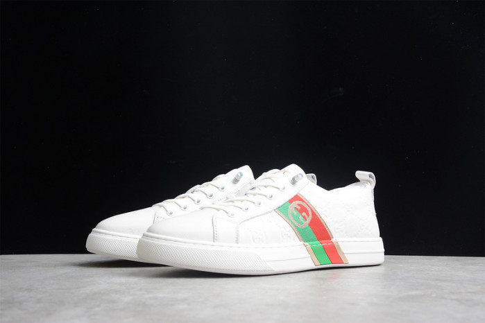 G*u*i low-top sneaker