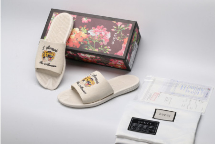 GUCC SLIPPERS