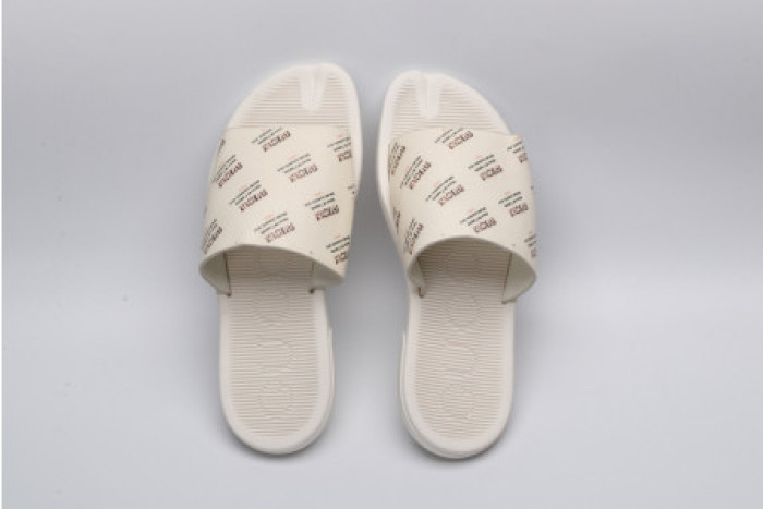 GUCC SLIPPERS