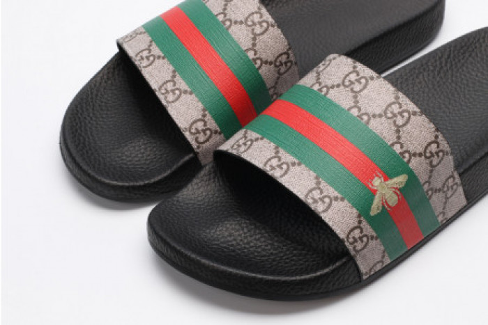 G*u*i slippers