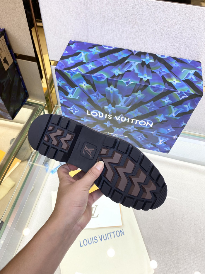 LOUS VUITON BOOTS