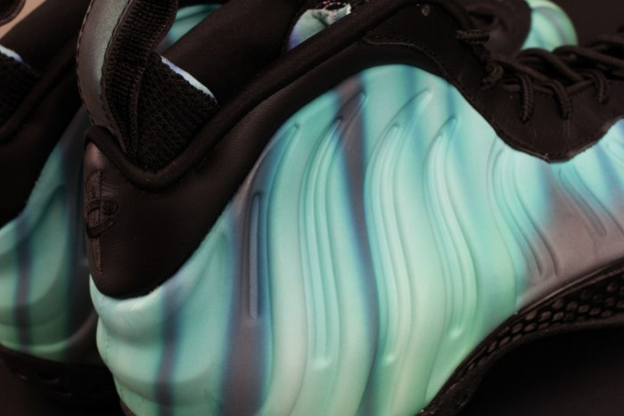 nike air foamposite one “N0*Hern lights” black/green mens 840559-001